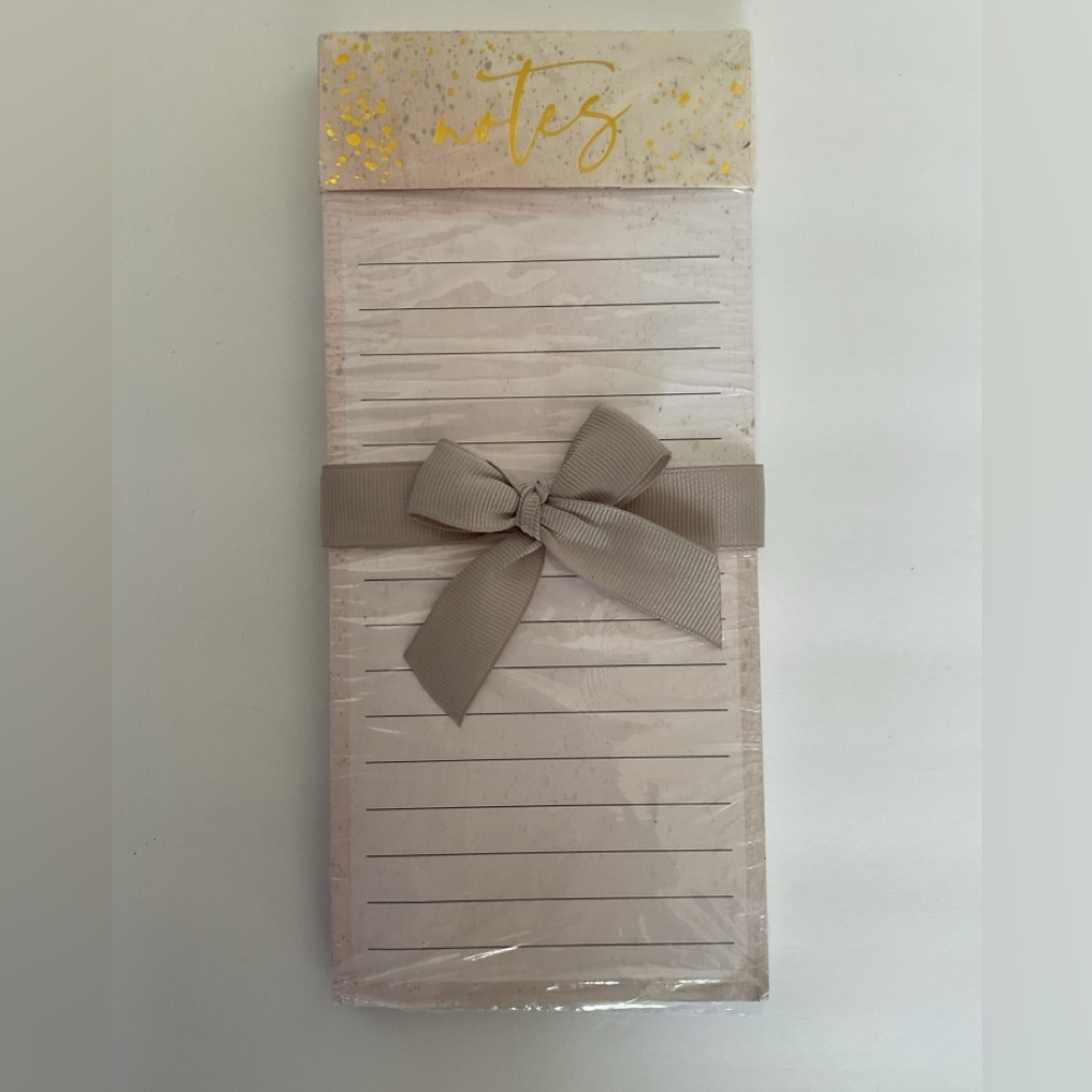 United Paper and Craft Magnetic Note Pad NWT